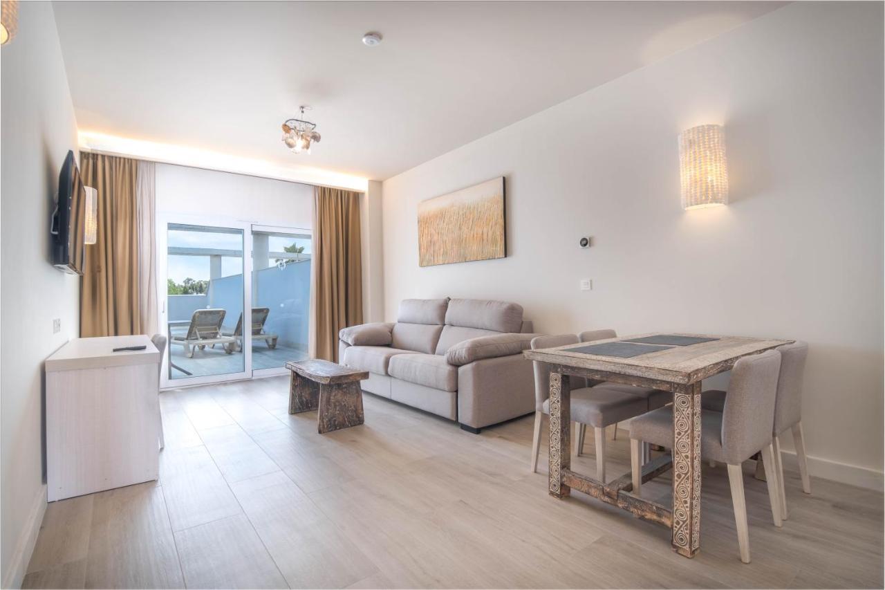 Aljarafe Suites By Qhotels Gelves Exterior photo